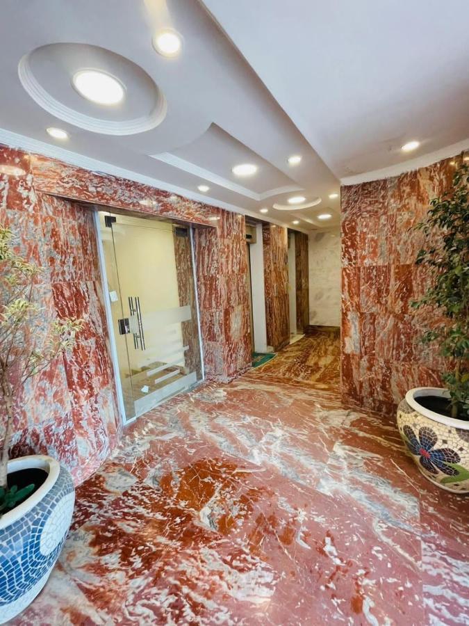 Apartment تشطيب فاخر فى المهندسين على ڤيو نادى الزمالك