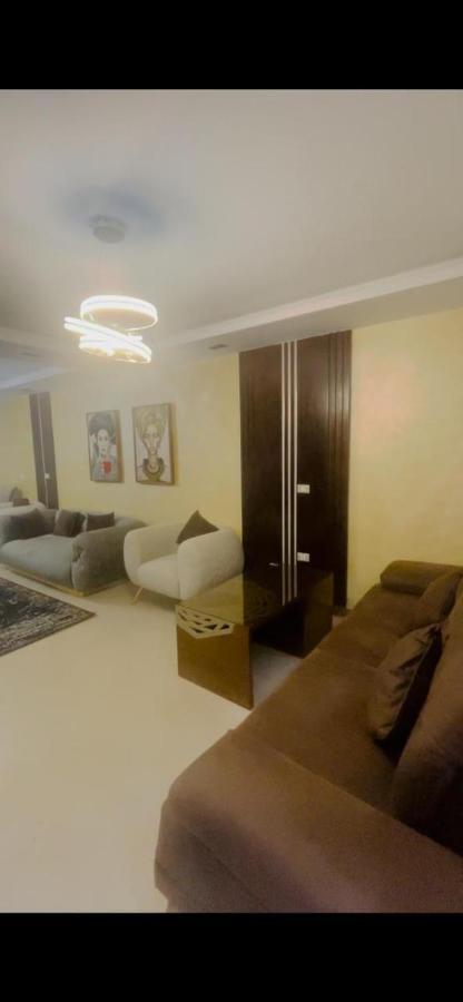 تشطيب فاخر فى المهندسين على ڤيو نادى الزمالك Apartment Cairo